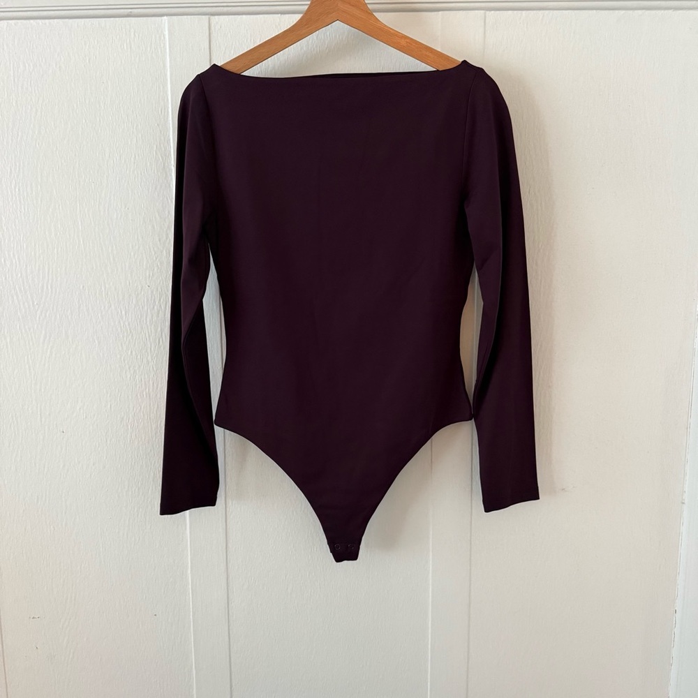 Aritzia Contour Whitney Bodysuit Boat-Neck Bodysuit